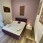 לינה וארוחת בוקר Sun Art 4*