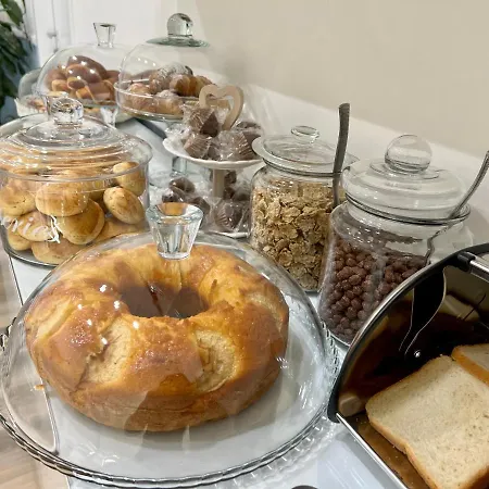 Sun Art Bed & Breakfast 4*