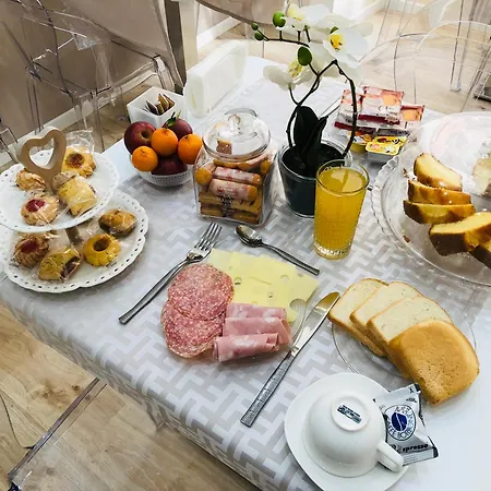 Sun Art Bed & Breakfast